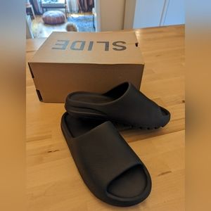Yeezy slide onyx